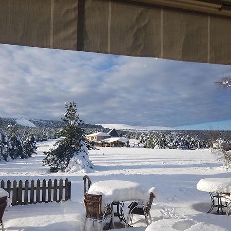 Chalet Hotel Du Mont Lozere Cubieres Eksteriør bilde