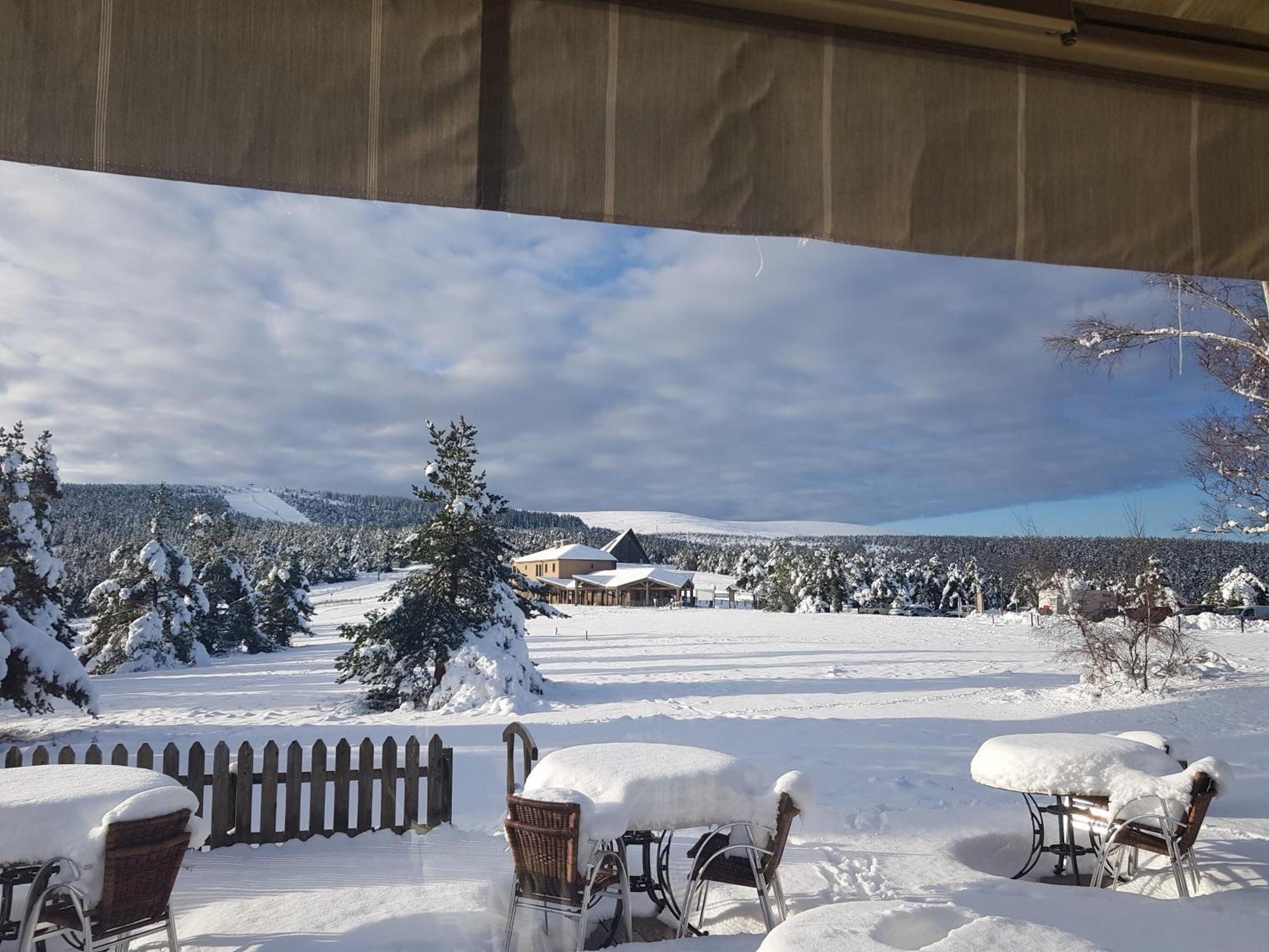 Chalet Hotel Du Mont Lozere Cubieres Eksteriør bilde